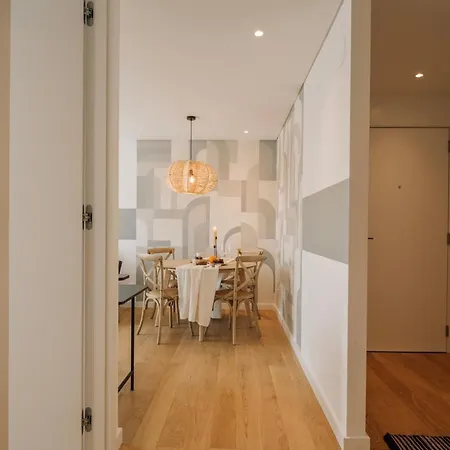 Trocchia - 1 Bedroom And Parking In Alvalade